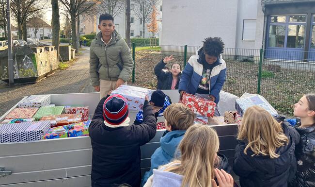 Weihnachtspäckchenkonvoi 2024