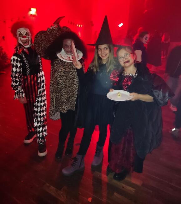 Halloween-Party am GMB Halloween-Party am GMB