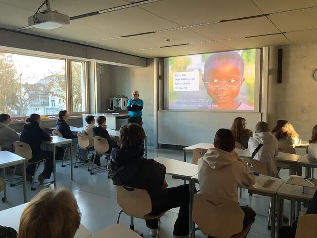 Schulvortrag mit der EinDollarBrille