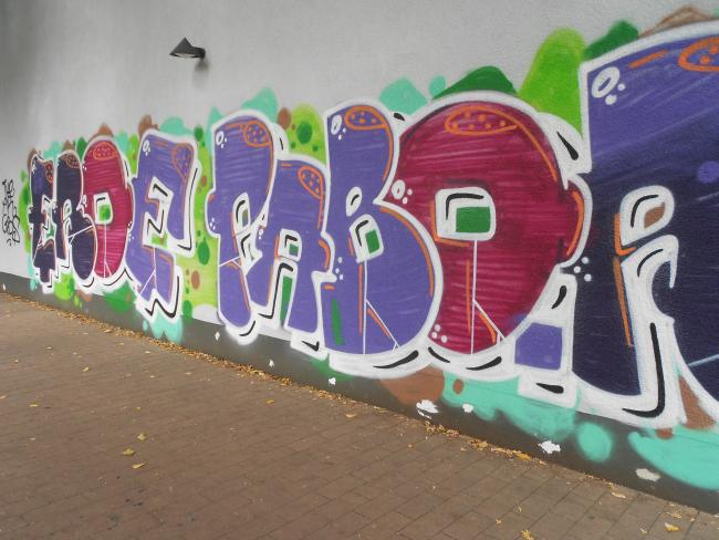 Graffitti an unserer Sporthalle