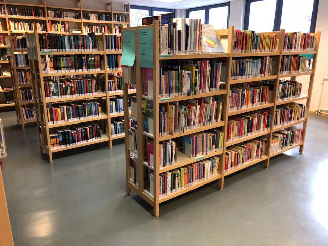 Schülerbibliothek: Mitarbeitersuche