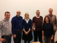 Der bisherige SEB: Thomas Zorn, Harald Holtmann, Maud Kollbach, Stephan Arnold und Silke Schultz, mit Schulleiter Thomas Heins Der bisherige SEB: Thomas Zorn, Harald Holtmann, Maud Kollbach, Stephan Arnold und Silke Schultz, mit Schulleiter Thomas Heins